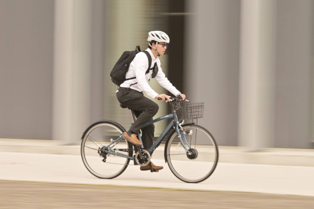 引っ張るアシスト感。丸石サイクルの電動アシスト。自転車通勤に最適 